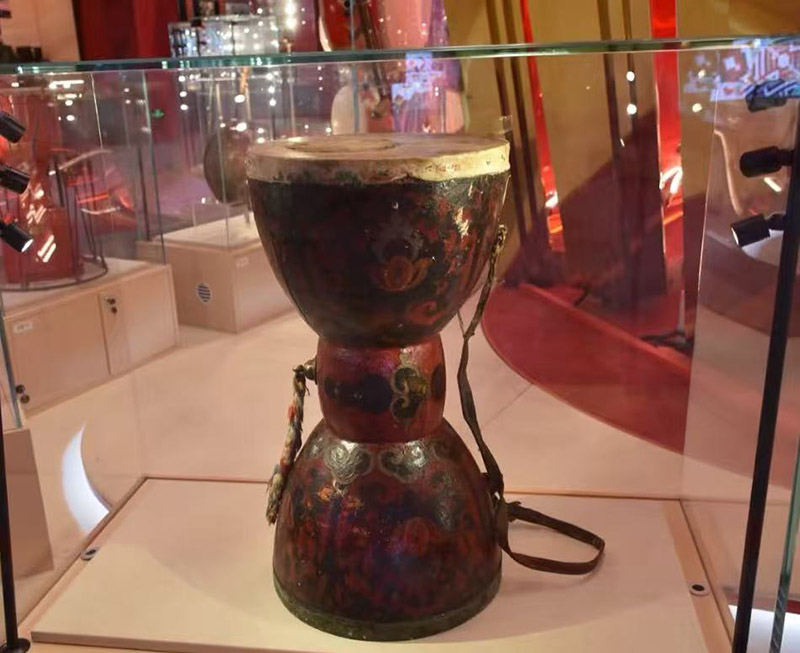 “镇馆之宝”被做成蛋糕?文物复刻甜品师深情流泪:舍不得做旧! “镇馆之宝”被做成蛋糕?文物复刻甜品师深情流泪:舍不得做旧!